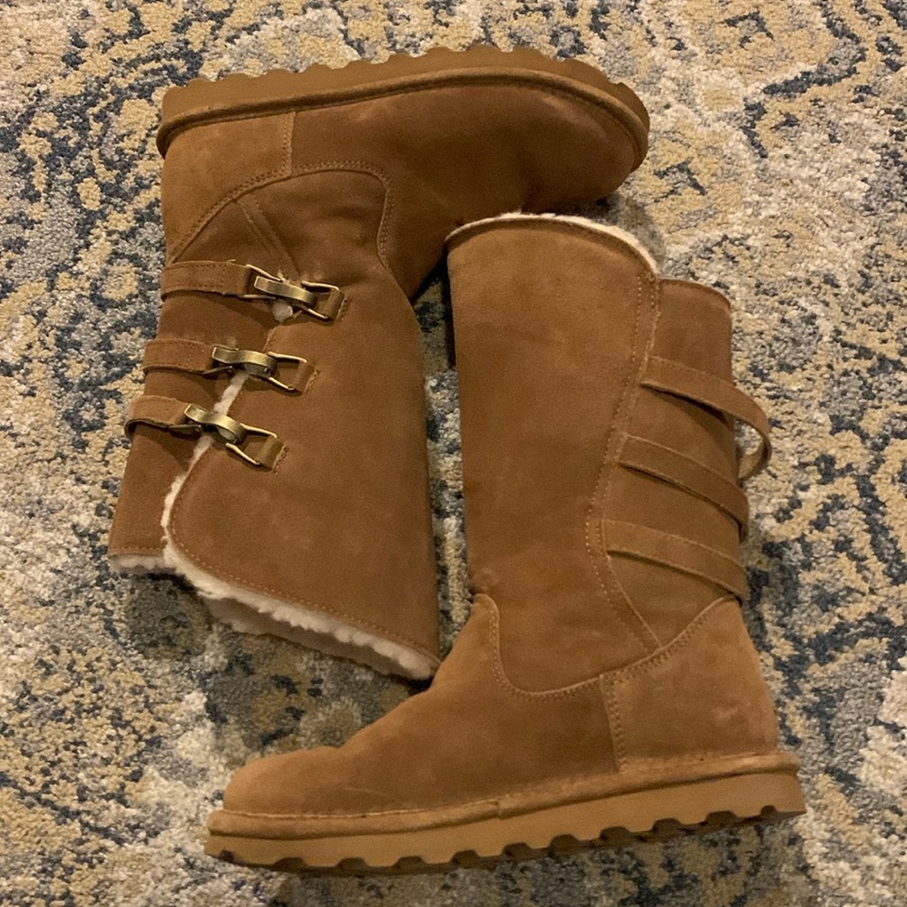 Brand new without box Womens Bearpaw boots